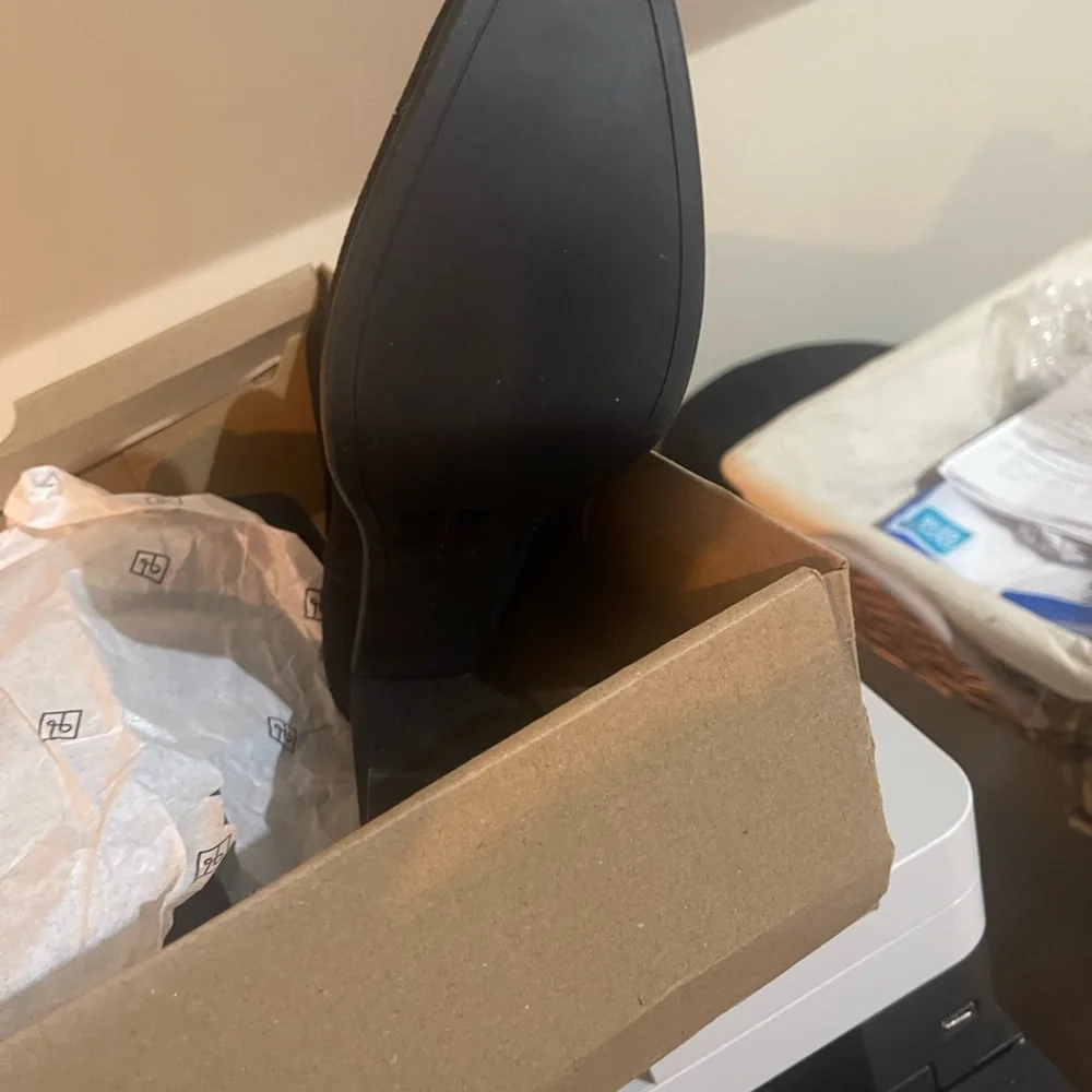 Dolce vita suede leather platform boots nib 8.5m